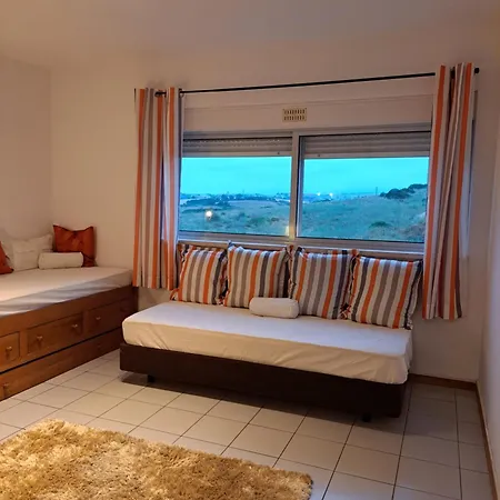 T0 Charmoso Apartamento Porto Salvo (Oeiras)