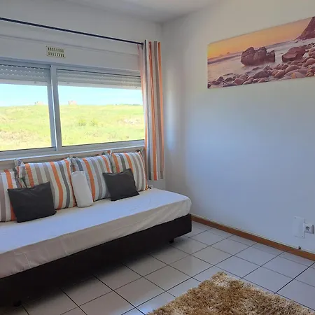 T0 Charmoso Apartamento Porto Salvo (Oeiras)